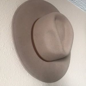 WYETH RILEY LIGHT TAN WOOL WIDE BRIM FEDORA HAT
